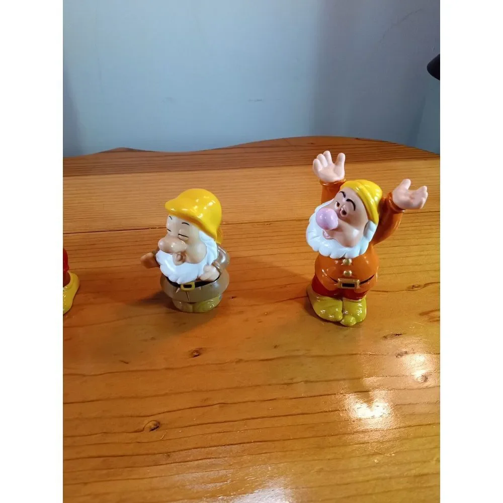 Vintage 1992 Disney Snow‎ White Four Dwarfs Plastic Figures Toy Collectible 3.75